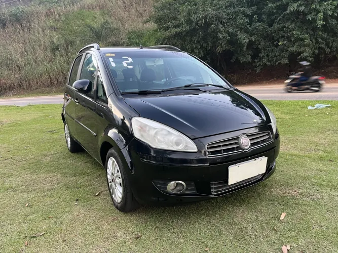 Fiat Idea Attractive 1.4 Fire Flex 8V 5P 2012