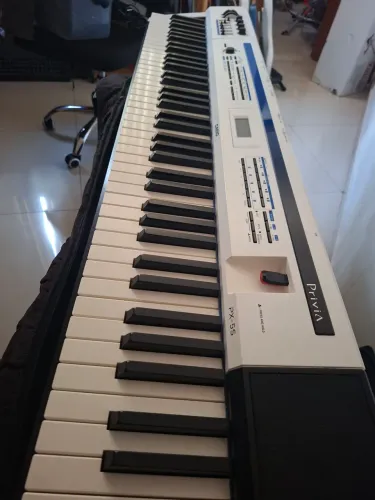 Casio privia px5s 