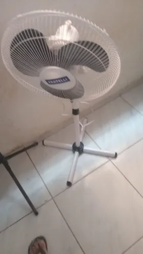 Ventilador de coluna 3 pas.