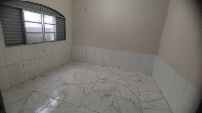 Kitnet com 1 quarto, laje em Bairro Feliz - Goiânia - GO