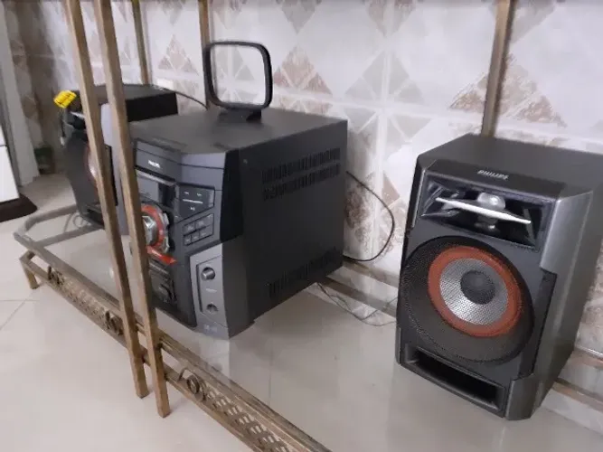 Aparelho de Som 3 em 1 Philips só funciona Usb.