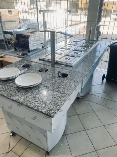 NZ. Buffet AQUECIDO 10 cubas completo com apoio de pratos KLIMA