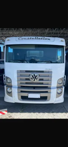 CAMINHÃO VOLKSWAGEN 15180/COM CARROCERIA COM SOBRE GRADE 