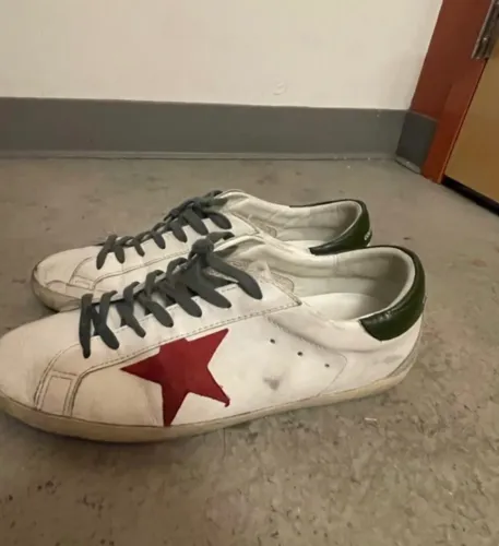 Golden Goose Super-Star red star