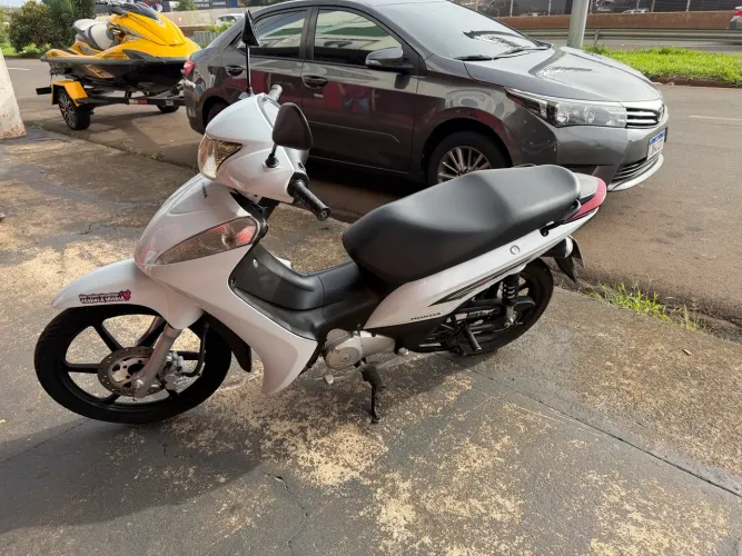 Honda biz 125 ex