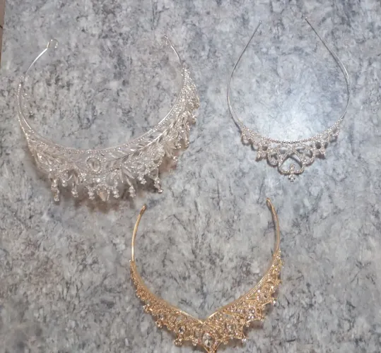 Kit com 3 Tiara/Coroa para noivas e debutante.