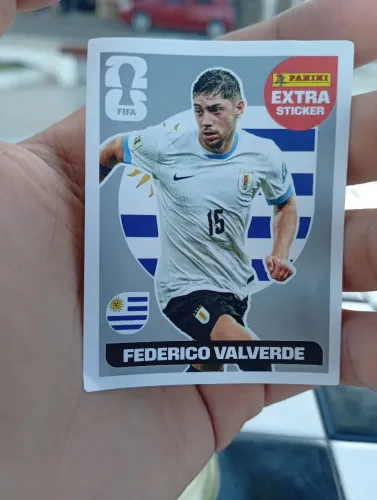 Figurinha PRATA Extra Legend Valverde 