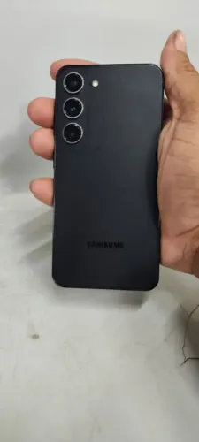 SAMSUMG S23