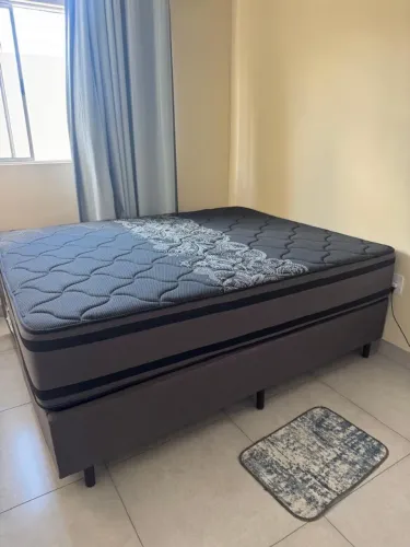 Vendo cama queen