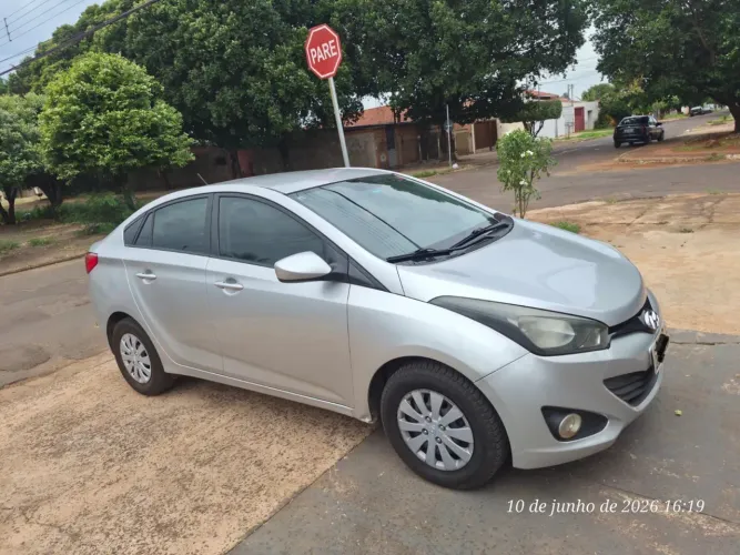 Hyundai HB20S C.plus/c.style 1.6 Flex 16V Mec.4p 2015