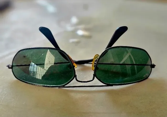 Óculos Ray-Ban  modelo W2357 Fugitives Oval