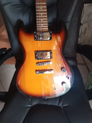 Guitarra Michael SG