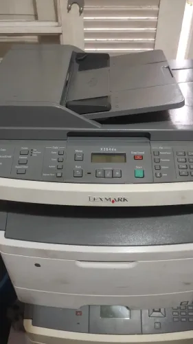 Vendo Lex 264 bonita porém não liga deve ser fonte 