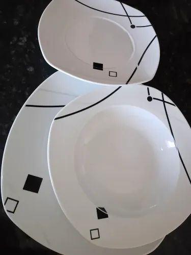 Conjunto de Pratos quadrado!