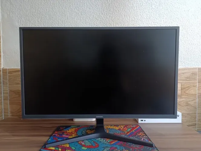 Monitor Samsung U32J590 32" 4K UHD