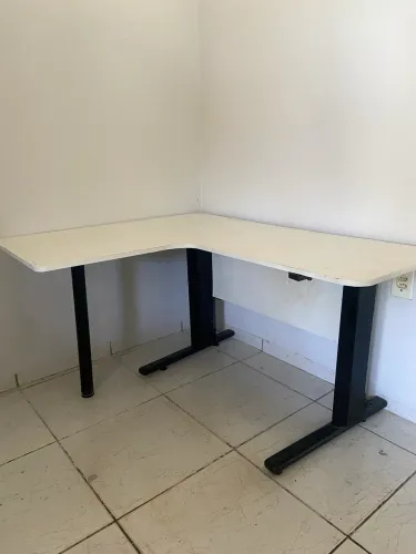 Mesa de Escritório em L / Mesa de Estudos Branca