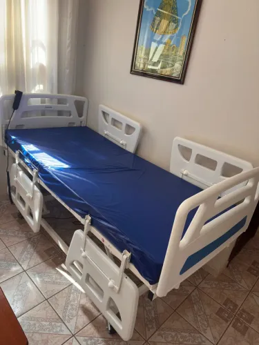 CAMA HOSPITALAR FOWLER ELÉTRICA COM ELEVAÇÃO + ACESSÓRIOS