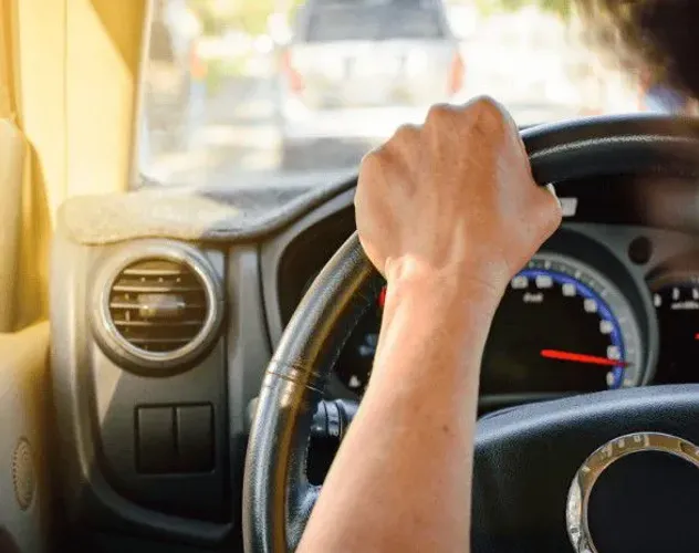 Sou motorista disponível pra trabalhar