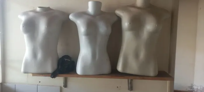 3 BUSTOS DE MANEQUINS APENAS $ 60