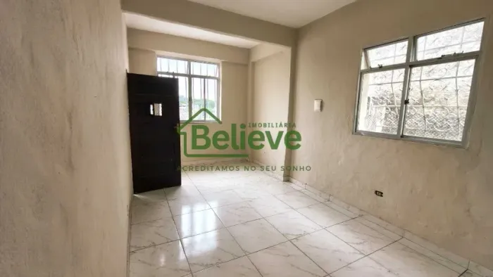Oportunidade Imperdível em Tomás Coelho: Duas Casas Independentes no Mesmo Terreno!