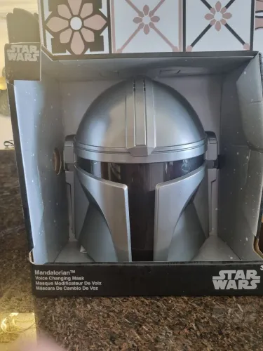 Capacete Mandalorian com voice changing Hasbro - original