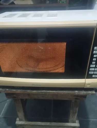Estou vendendo microondas está funcionando