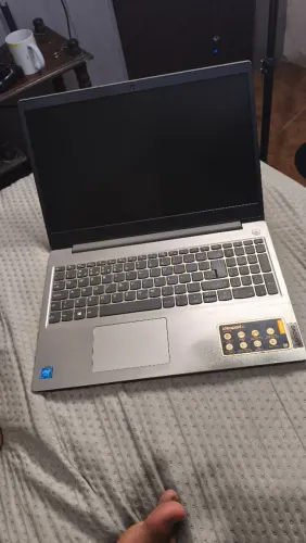 Notebook Lenovo I3 usado