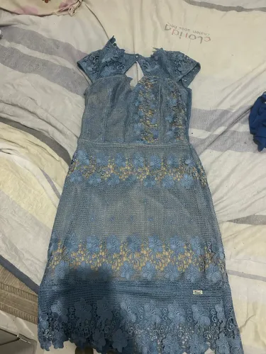 Vestido azul renda 