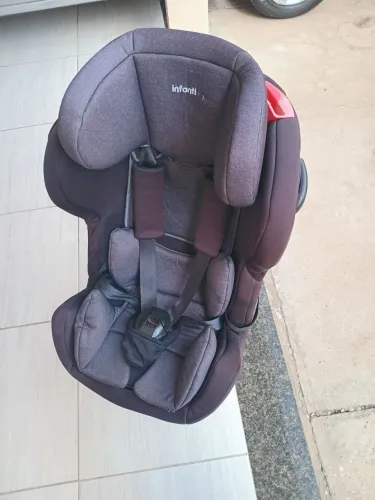 CADEIRA INFANTIL 25 KG PERFEITO ESTADO