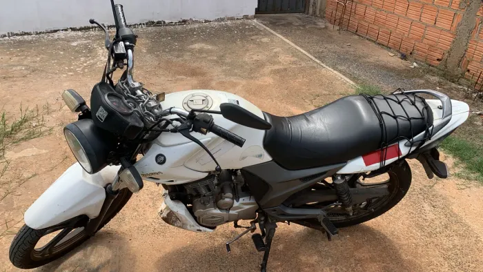 Troco Dafra Riva por veículo, moto ótima para o trabalho em dia com as documentações 