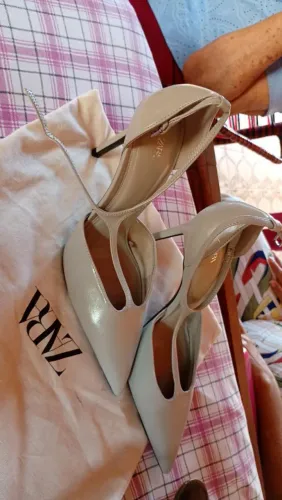 SCARPAN MARCA ZARA NOVO