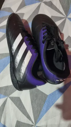 Chuteira infantil adidas 31