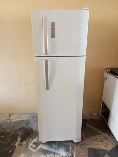 Geladeira Duplex Electrolux Frostfree - 310 litros