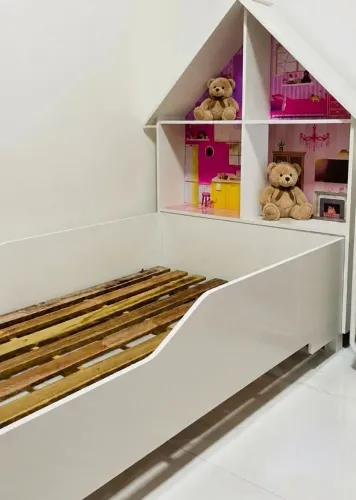 Cama de casinha infantil