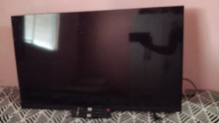Tv lg32 polegadas 1 ano de uso