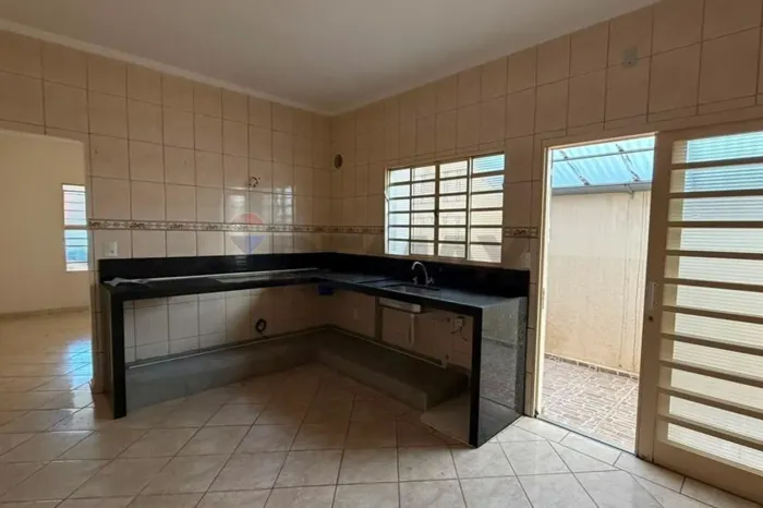 Excelente Casa à Venda no Ipanema Ville | 3 Dormitórios e Garagem Ampla