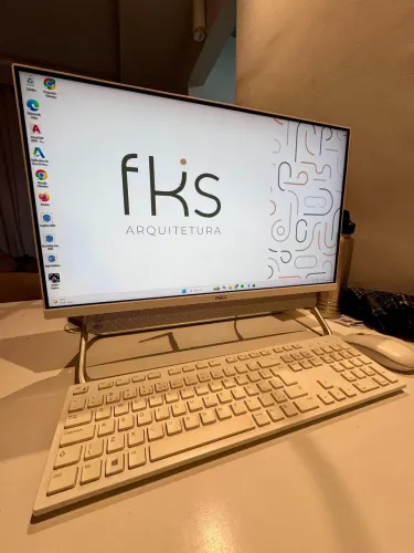 Computador Dell All-in-One 24" Full HD i5 SSD 256GB + Teclado e Mouse