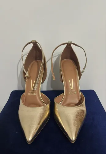 Scarpin Feminino Vizzano Salto Agulha Dourado