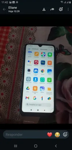 Celular j4