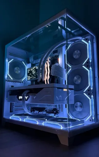 Intel Core Ultra 7 270K plus + 4080 super