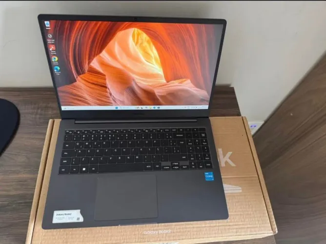 Notebook Samsung Galaxy Book2 i5 12ªIris 16Gb Ram FullHD SSD 256Gb Nvme Rede5G