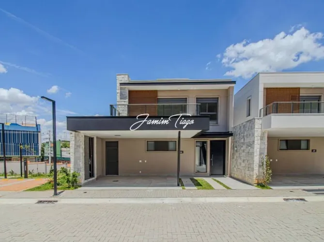 Casa com 3 dormitórios à venda, 230 m² por R$ 4.790.000,00 - Condomínio Singular Tamboré -