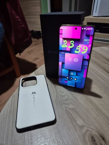 Motorola signature