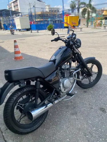 Suzuki Intruder 125