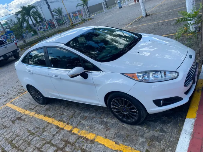 Ford Fiesta Sed. Ti./ti.plus1.6 16V Flex Aut. 2015