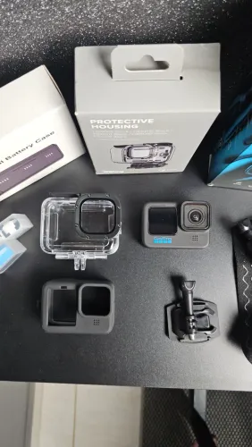 ? GoPro Hero 10 Black Completa - 3 Baterias, 64GB, Case Original e Acessórios!