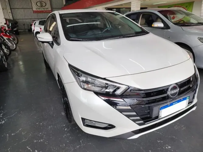 Nissan Versa Exclusive 1.6 16V Flex AUT 2024