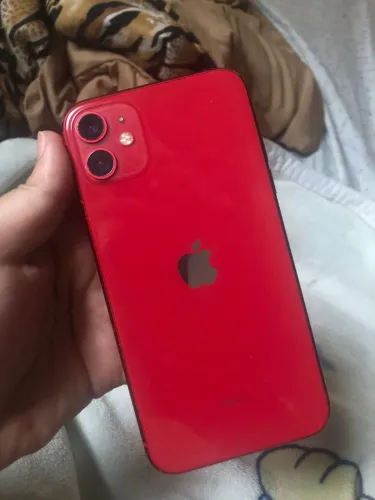iPhone 11 Ótimo estado red