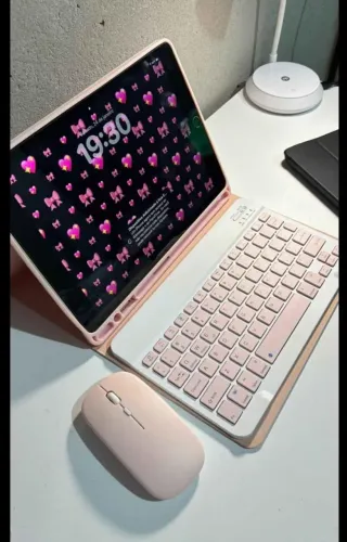 VENDO IPAD 9 GERAÇÃO ACOMPANHANDO TECLADO E MOUSE