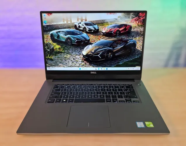 Notebook Dell | i7 8550U | NVidia MX150 4GB | 16GB RAM | SSD 240GB | Tela 15,6 FHD IPS